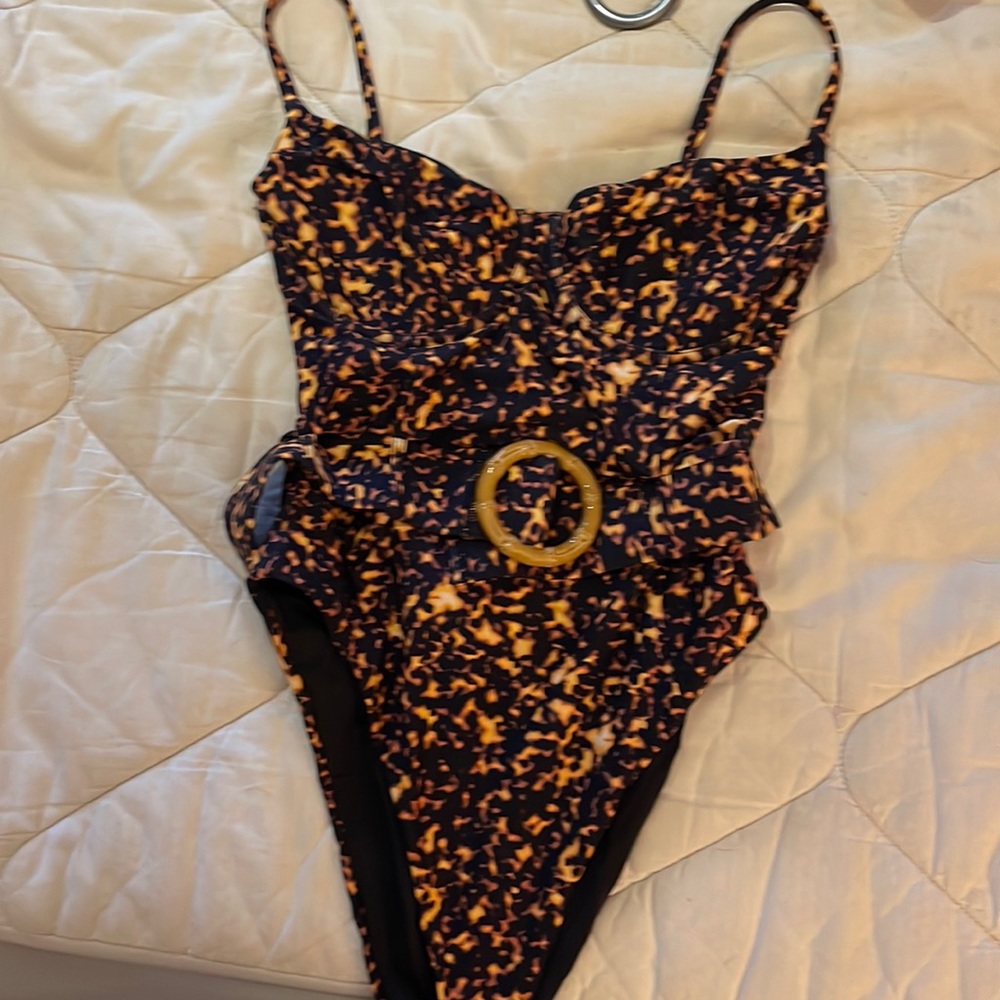 Full piece bathing suit